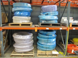 LOT TO INCLUDE:(2 PALLETS) PAKMEK HOSE, WATER TYPE, 3" X 25 FT SIZE, REINFORCED PLASTIC MATERIAL, MALE X FEMALE CAMLOCK CONNECTIONS. 3" PLASTIC REINFORCED WATERHOSE, (2 PALLETS) HOSING, WATER TYPE, 2" X 50 FT SIZE, REINFORCED PLASTIC MATERIAL, CAMLOCK CONNECTIONS. 2" POOL SKIMMER HOSE. LOADING & HANDLING FEE $15-4548